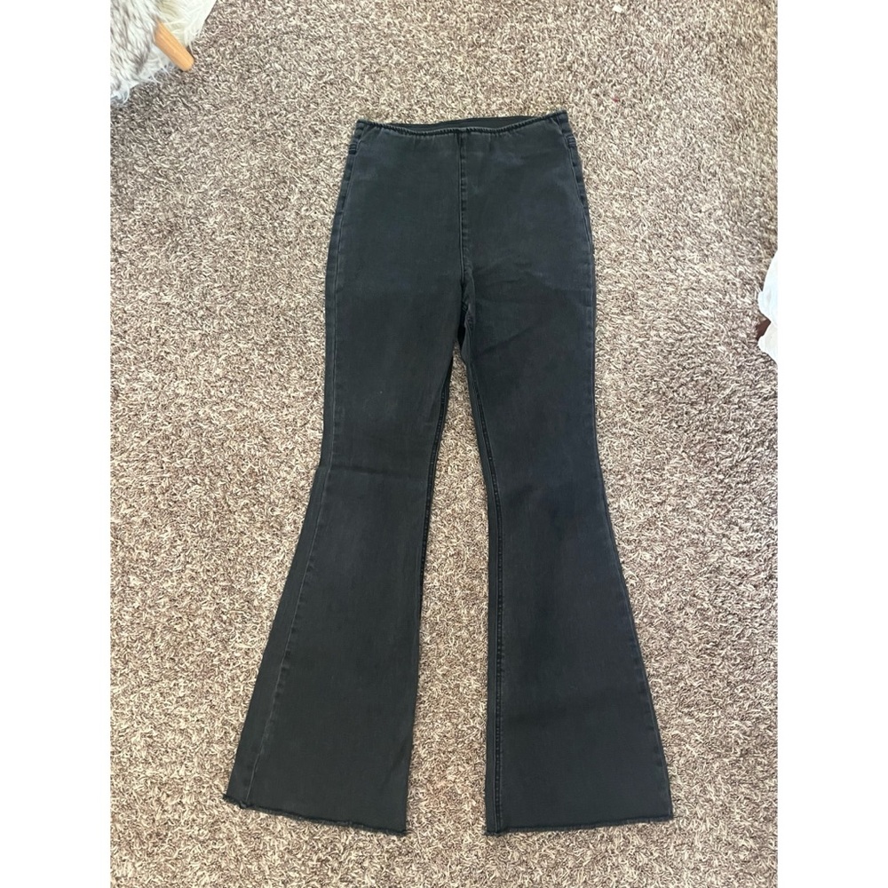 Stretchy pull on flares size small